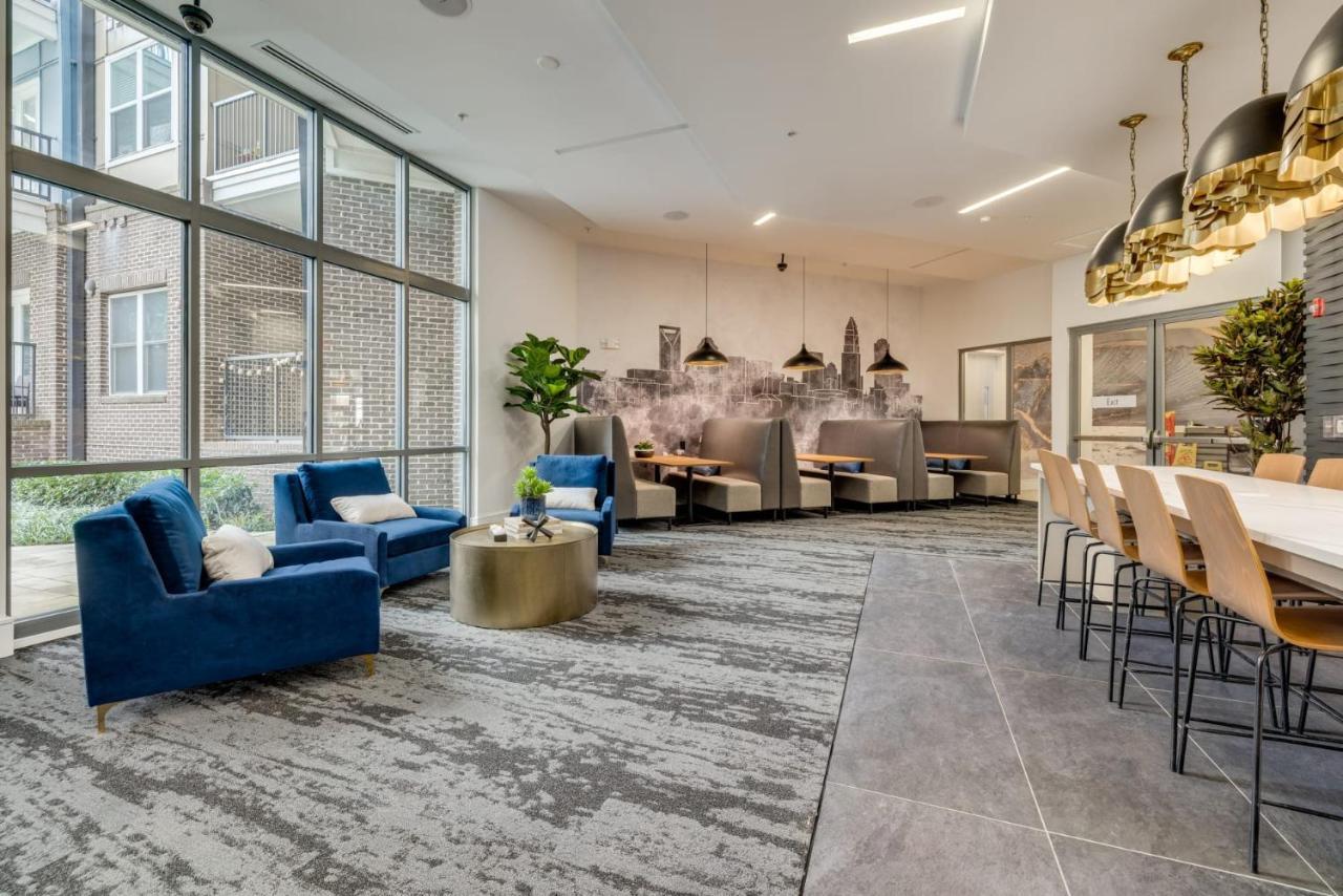 Premium Apartments And Studios At Midtown 205 In 夏洛特 外观 照片