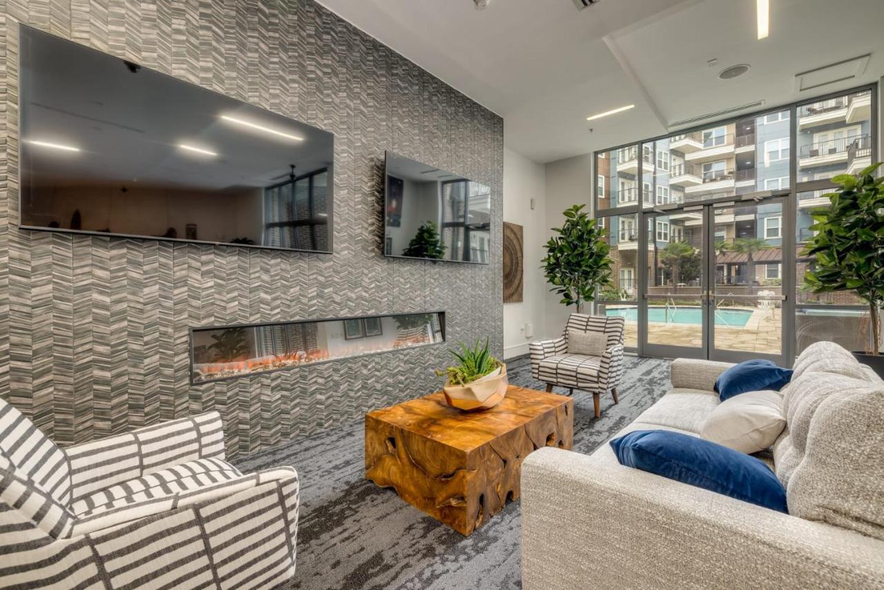 Premium Apartments And Studios At Midtown 205 In 夏洛特 外观 照片