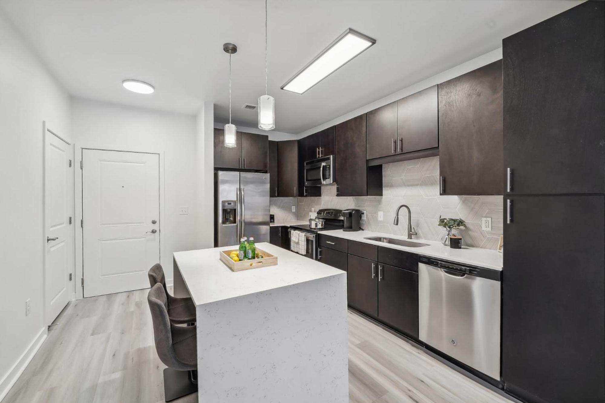 Premium Apartments And Studios At Midtown 205 In 夏洛特 外观 照片